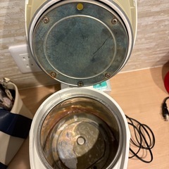 電気ポットの画像