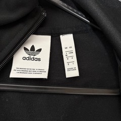 adidas ジャケット？の画像