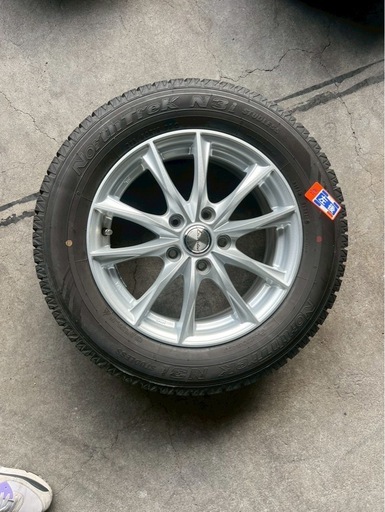 ホンダ　ヴェゼル　タイヤホイールセット