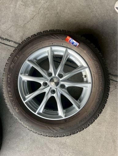 ホンダ　ヴェゼル　タイヤホイールセット