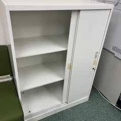 引き戸（カギ付き）の画像