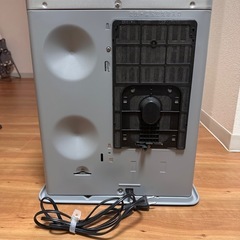 トヨトミ　石油ファンヒーター 2016年 直接引き取り限定 の画像