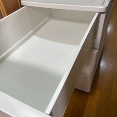 3段プラスチック収納ケースの画像