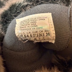 1月3日までスケッチャーズ　スノーブーツ24.5cmの画像