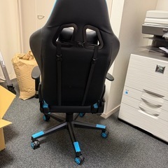 ゲーミングチェアの画像