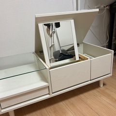 ドレッサーテーブル白の画像