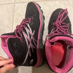 THENORTHFACE トレッキングシューズの画像