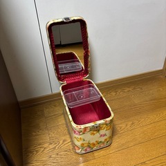 【取引終了】コスメボックスの画像