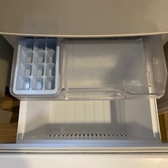 【無料・引き取り限定】三菱 冷蔵庫 146L／2020年製／取り外し・搬出できる方の画像