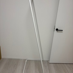 ハンガーラックの画像