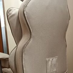 ホワイトデスクチェアの画像