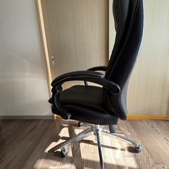オフィスチェアの画像