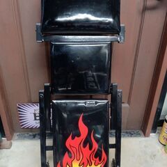 クリーパー 寝板 ローラーチェア クリーパーチェア ファイヤーパターン ガレージ DIYの画像