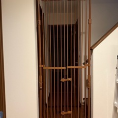 猫脱走防止フェンス ペットゲートの画像