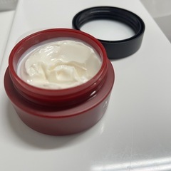 フェイスクリームの画像
