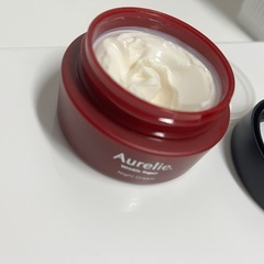 フェイスクリームの画像