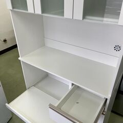 【リサイクルショップ ピカソ 小松原】🍽️✨幅90cm‼️大型収納✨ホワイト系 キッチンボード／レンジボード 食器棚（ニトリ系デザイン）🍽️✨★6833★の画像