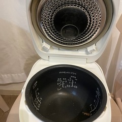 炊飯器 5合炊きの画像