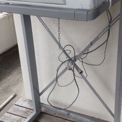 無料　衣類乾燥機 2020年製 台付き の画像