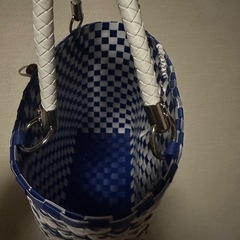 かわいいカゴバッグの画像