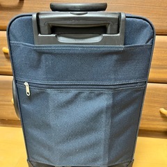 ミチコロンドン 4輪キャリーケース ブラック 軽量 前ポケット付きの画像