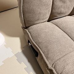 【0円】レバー式角度調整付き 座椅子／リクライニング可の画像