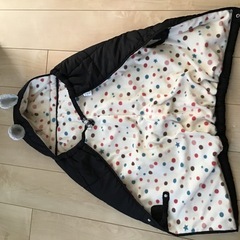 抱っこひも　防寒ケープの画像