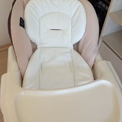 コンビ ハイローチェアの画像