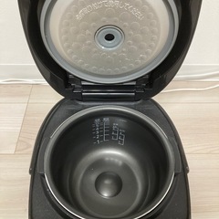 タイガー IH炊飯器 5.5合 JKT-B103の画像