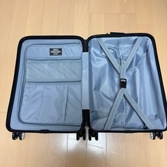 キャリーバック 機内持ち込みスーツケース　キャリーケース 【⚠️📩受取早い方優先】の画像