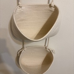 インテリア　吊り下げ収納　小物入れ　ホワイトの画像