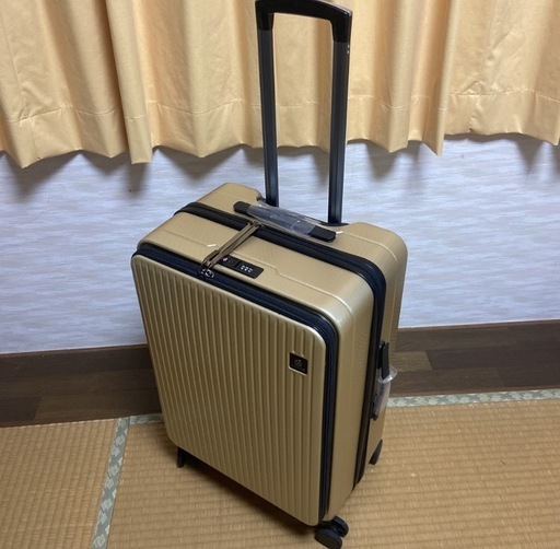 値下げしました！16,000→12,000新品キャリーケース