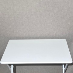 ニトリ　折りたたみテーブル　ホワイトの画像