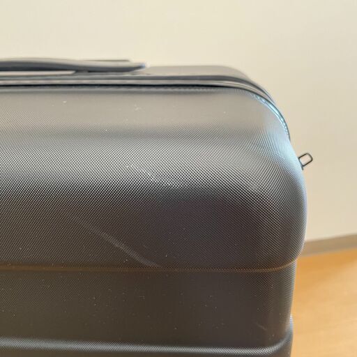 無印良品　スーツケース　バーを自由に調節できる ハードキャリーケース　ブラック