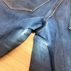 ジーパン　　破れありの画像