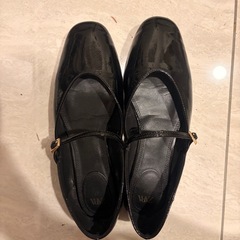 ZARA フラットシューズ　サイズ37の画像