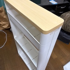 狭い空間用収納の画像
