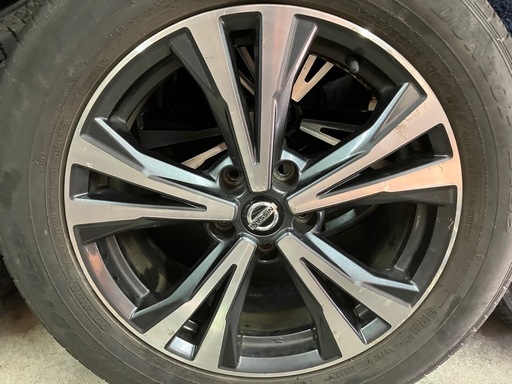 NT32エクストレイル純正18インチホイール