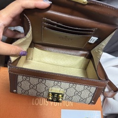 GG柄ショルダーバッグの画像