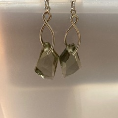 ピアス　チタン　ぶら下がりの画像