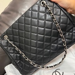 CHANELトートの画像