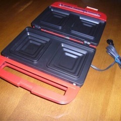 未使用　ホットサンドメーカー　2枚焼きEMB-08 レッドの画像