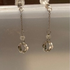 ピアス　シルバー　樹脂ポスト　ぶら下がりの画像
