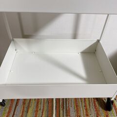 M694　IKEA NISSAFORS ニッサフォース ワゴン キャスター付きの画像
