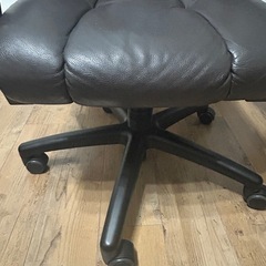 富士ファニチャー（FUJI FURNITURE） 本革 デスクチェア　日本製の画像