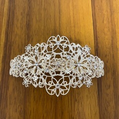 ヘアアクセサリー(髪留め)美品の画像