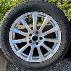 235/60R18 スタッドレスタイヤホイールセットの画像