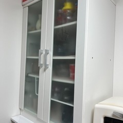 使いやすい食器棚の画像