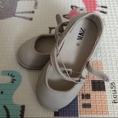 新品未使用品‼️ZARAキッズバレエシューズの画像