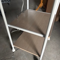 ●キッチンワゴン　コンセント付き●の画像